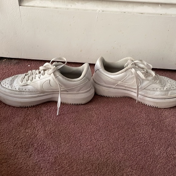 Nike platform sneakers - Picture 3 of 6